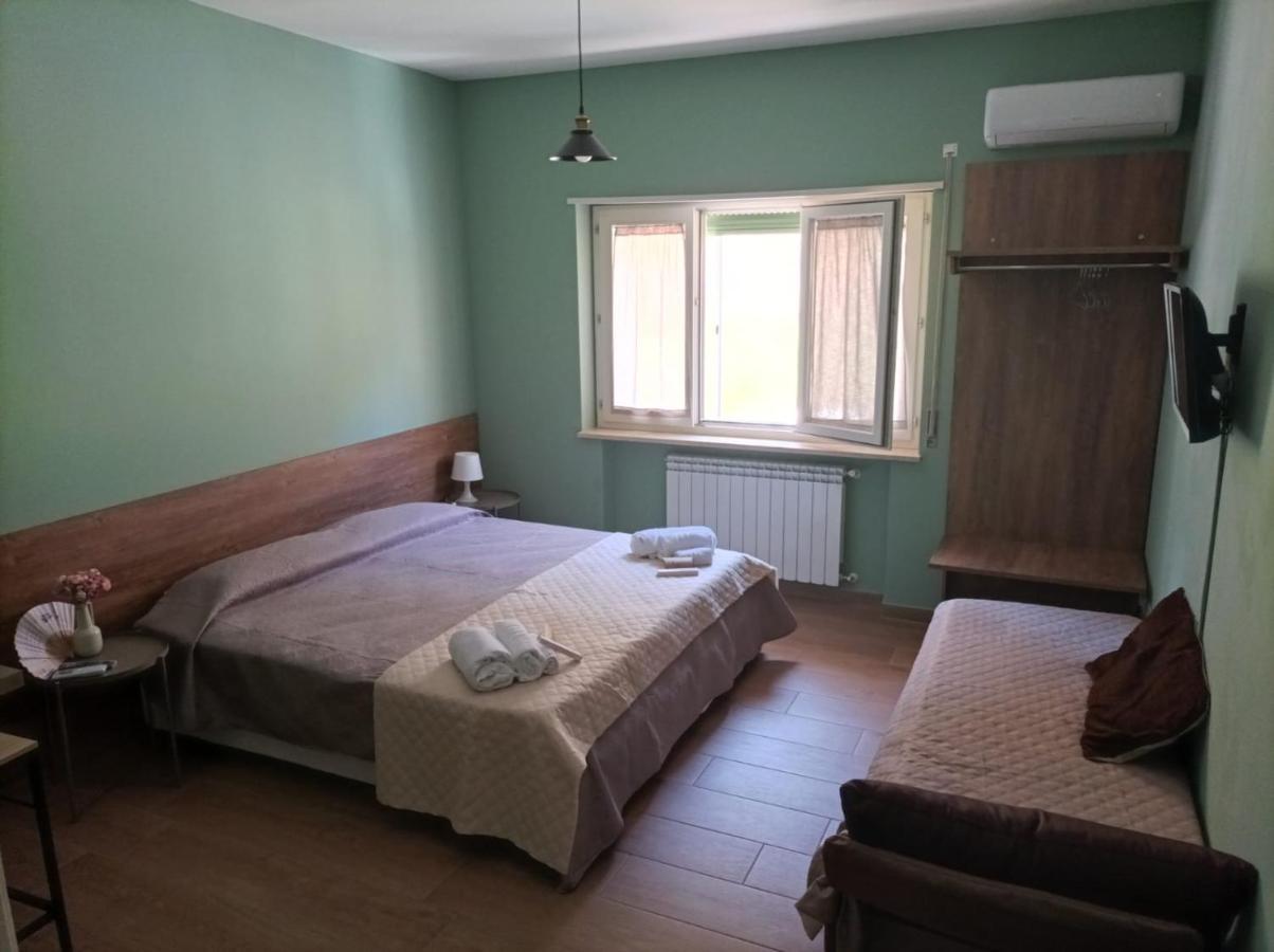 Incastro B&B In Crotone Exterior foto